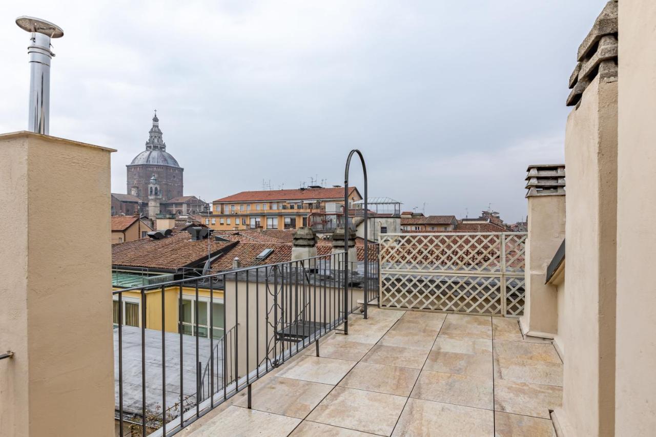 The Roof Apartment - Citycenter - By Host4U Pavie Extérieur photo